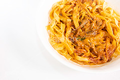 ボロネーゼ,ミートソース,ミート,ひき肉,牛肉,キノコ,きのこ,ソース,パスタ,オイル,油,高カロリー,カロリー,洋食,麺料理,麺類,フルサイズ撮影,pasta