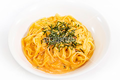 たらこクリームパスタ,たらこ,タラコ,クリームパスタ,クリーム,きざみのり,刻み海苔,パスタ,高カロリー,カロリー,洋食,麺料理,麺類,フルサイズ撮影,pasta