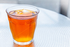 アイスティー,紅茶,お茶,ティー,飲料,飲む,カフェ,ガラス,グラス,冷たい,冷え,氷,ドリンク,レストラン,ファミレス,喫茶店,飲み物,restaurant