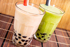 タピオカミルクティー,タピオカティー,タピオカ,ミルクティー,ティー,紅茶,お茶,抹茶,飲料,流行り,台湾,デンプン,粒々,甘い,タピ,ストロー,スイーツ,デザート,ドリンク,黒蜜,グラス,コップ,drink,dessert,tapioca,milktea,フルサイズ撮影
