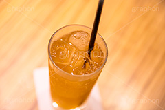 ジンジャエール,ジンジャー,ソフトドリンク,飲み,飲み物,飲料,冷,氷,ジュース,ドリンク,炭酸,生姜,しょうが,カフェ,レストラン,喫茶店,居酒屋,ストロー,cafe,restaurant,フルサイズ撮影