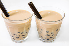 タピオカミルクティー,タピオカティー,タピオカ,ミルクティー,ティー,紅茶,お茶,飲料,流行り,台湾,デンプン,粒々,甘い,タピ,ストロー,スイーツ,デザート,ドリンク,黒蜜,グラス,コップ,drink,dessert,tapioca,milktea,フルサイズ撮影