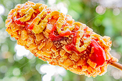 チーズハットグ,チーズドック,ホットドッグ,アメリカンドッグ,ファーストフード,ジャンクフード,カロリー,食べ歩き,韓国グルメ,スナック,流行り,串,チーズ,伸びる,ソーセージ,ウィンナー,ジャガイモ,じゃがいも,ポテト,ケチャップ,マスタード,potato,cheese,snack