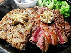 ステーキ&ハンバーグ,ステーキ,ハンバーグ,鉄板,肉,肉食,ブロッコリー,ビーフ,湯気,あつあつ,熱々,牛肉,焦げ,焼き,にんにく,ニンニク,ガーリック,レア,脂,脂質,スタミナ,洋食,タレ,meat,steak,garlic,beef,broccoli,スマホ撮影
