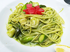 ジェノベーゼ,パスタ,スパゲッティ,スパゲティ,アスパラ,貝柱,トマト,バジル,洋食,麺料理,麺類,pasta,basil,asparagus,スマホ撮影