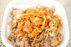 キムチ牛丼,キムチ,牛丼,どんぶり,ドンぶり,丼ぶり,丼,牛肉,チェーン店,飯,ファーストフード,和食,日本料理,日本食,牛丼屋,japan,フルサイズ撮影