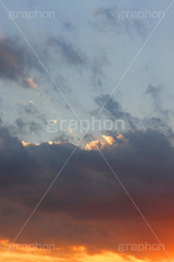 夕焼け,夕日,夕方,夕,日の入り,オレンジ,赤,染,雲,空,日没,現象,きれい,キレイ,綺麗,沈,空/天気,sunset
