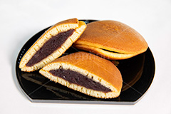 どら焼き,焼き,餡子,あんこ,和菓子,日本料理,菓子,お菓子,スイーツ,おやつ,スイート,甘い,デザート,和,和風,甘味,sweet,dessert,japan,フルサイズ撮影