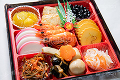 おせち,おせち料理,年賀状,年明け,正月,お正月,祝い,お祝い,和風,和食,日本食,伝統,イベント,パーティー,行事,賀正,焼き豚,焼豚,チャーシュー,黒豆,くり,栗きんとん,栗,寿,伊達巻,昆布,海老,エビ,えび,煮,煮物,昆布巻き,昆布,こんぶ,かまぼこ,カマボコ,膾,なます,新年会,あけおめ,party,event,japan,フルサイズ撮影