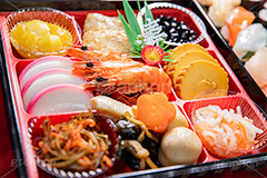 おせち,おせち料理,年賀状,年明け,正月,お正月,祝い,お祝い,和風,和食,日本食,伝統,イベント,パーティー,行事,賀正,焼き豚,焼豚,チャーシュー,黒豆,くり,栗きんとん,栗,寿,伊達巻,昆布,海老,エビ,えび,煮,煮物,昆布巻き,昆布,こんぶ,かまぼこ,カマボコ,膾,なます,新年会,あけおめ,party,event,japan,フルサイズ撮影