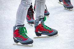スケート,スケートリンク,滑る,氷,氷上,スケート靴,足元,冬,ウィンター,スポーツ,winter,skate,sports,フルサイズ撮影