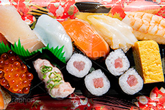 寿司,すし,寿し,スシ,鮨,鮓,早鮨,米飯,酢飯,ネタ,しゃり,シャリ,握り,にぎり,生鮮,魚介,海鮮,日本食,日本料理,和食,シーフード,イクラ,いくら,アナゴ,穴子,あなご,マグロ,まぐろ,赤身,イカ,サーモン,えび,エビ,海老,ネギトロ,ねぎとろ,たまご,玉子,軍艦,巻き,のり,海苔,パーティー,詰め合わせ,刺身,正月,お正月,総菜,お惣菜,スーパー,sushi,japanese,seafood,japan,フルサイズ撮影