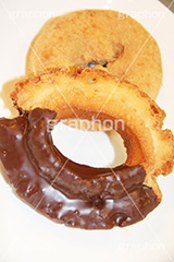 オールドファッション,ドーナツ,どーなつ,ドーナッツ,チョコ,チョコレート,sweet,donut,スイート,食後,デザート,スイーツ,菓子,甘い,きな粉,きなこ,黄な粉,黄粉,お菓子