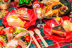 クリスマスディナー,クリスマスパーティー,クリスマス,パーティー,オーナメント,ディナー,パエリア,ケーキ,スイーツ,洋食,デザート,冬,dessert,cake,winter,CHRISTMAS,party,dinner