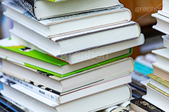 積まれた本,無造作,積む,本,本屋,書店,古本,古書,読書,書籍,図書,図書館,ブック,活字,小説,作家,筆者,書物,文書,文献,文芸,book,フルサイズ撮影