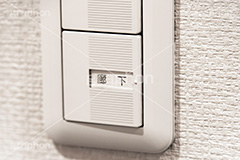 スイッチ,電気,照明,電源,ボタン,マンション,アパート,家,ホーム,廊下,home,switch,light,フルサイズ撮影