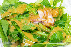 ほうれん草のサラダ,ほうれん草,ホウレンソウ,ホウレン草,ベーコン,サラダ,さらだ,レタス,ヘルシー,ドレッシング,前菜,つまみ,おつまみ,salad,healthy,フルサイズ撮影