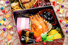 おせち,おせち料理,年明け,正月,お正月,祝い,お祝い,新年会,あけおめ,和風,和食,日本食,伝統,イベント,パーティー,行事,賀正,黒豆,かまぼこ,カマボコ,栗きんとん,栗,ゆでだこ,煮だこ,タコ,たこ,海老,エビ,えび,煮,煮物,昆布巻き,昆布,こんぶ,ホタテ,貝柱,焼き魚,海鮮,魚介,シーフード,seafood,party,event,japan,フルサイズ撮影