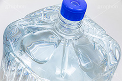 ウォーターサーバーの水,ウォーターサーバー,ミネラルウォーター,タンク,お水,飲み水,飲料,飲む,飲料水,飲み物,ストック,ドリンク,ボトル,water,bottle,フルサイズ撮影