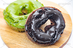 オールドファッション,ドーナツ,ドーナッツ,どーなつ,チョコ,チョコレート,抹茶,抹茶ドーナツ,スイート,デザート,スイーツ,菓子,お菓子,甘い,焼き菓子,焼菓子,洋菓子,sweet,donut,chocolate,フルサイズ撮影