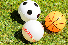 ボールの玩具,ボール,ゴムボール,玩具,おもちゃ,こども,子供,キッズ,スポーツ,野球,ベイスボール,野球ボール,サッカー,サッカーボール,フットサル,バスケット,バスケットボール,運動,競技,球技,体育,部活,芝生,グラウンド,グランド,sports,kids,ball,フルサイズ撮影