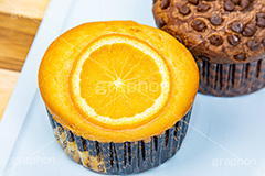 マフィン,カップケーキ,オレンジ,ドライフルーツ,チョコ,チョコレート,チョコチップ,甘味,甘い,お茶会,おやつ,お菓子,菓子,スイーツ,焼き菓子,sweet,chocolate,orange,フルサイズ撮影