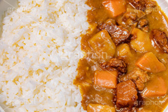 カレーライス,カレー,カリー,具,牛肉,ビーフ,辛い,スパイス,夕飯,夕食,ご飯,ライス,和食,日本料理,日本食,japan,curry,フルサイズ撮影