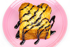 はちみつトースト,はちみつ,トースト,食パン,パン,ぱん,ブレックファースト,チョコレート,チョコ,垂れ,垂れる,かける,朝食,おやつ,菓子パン,スイーツ,甘い,しっとり,バター,ハニー,小麦粉,焼き,honey,butter,bread,breakfast,toast,chocolate,フルサイズ撮影