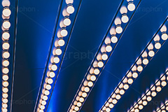 電球,照明,ライト,電気,光,照明器具,ライティング,インテリア,明,天井,ステージ,stage,right,interior,フルサイズ撮影