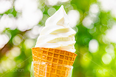 ソフトクリーム,アイスクリーム,クリーム,コーン,ワッフル,ミルク,清凉,夏,涼,冷,アイス,スイーツ,菓子,デザート,おやつ,お菓子,冷菓子,甘い,sweet,summer,chocolate,フルサイズ撮影