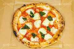 マルゲリータ,ピザ,ピッツァ,チーズ,モッツアレラ,バジル,ナポリ,トマトソース,ソース,洋食,ピザパ,出前,デリバリー,お届け,ジャンキー,カロリー,ファーストフード,ファストフード,ジャンクフード,イタリアン,イタリア,pizza,tomato,フルサイズ撮影