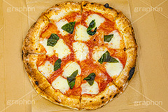 マルゲリータ,ピザ,ピッツァ,チーズ,モッツアレラ,バジル,ナポリ,トマトソース,ソース,洋食,ピザパ,出前,デリバリー,お届け,ジャンキー,カロリー,ファーストフード,ファストフード,ジャンクフード,イタリアン,イタリア,pizza,tomato,フルサイズ撮影