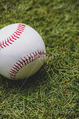 野球ボール,野球,ベイスボール,軟球,ボール,スポーツ,運動,競技,球技,体育,部活,芝生,グラウンド,グランド,sports,ball,フルサイズ撮影