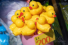 アヒルの玩具,あひる,アヒル,鳥,くちばし,口ばし,おもちゃ,玩具,シュール,遊び,こども,子供,キッズ,水遊び,TOY,kids,フルサイズ撮影