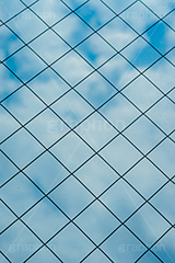 窓越しの青空,窓,青空と雲,青空,空,晴,雲,お天気,空/天気,空/雲,sky