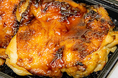 照り焼きチキン,テリヤキチキン,照り焼き,チキン,鶏料理,てりやき,テリヤキ,肉,照り,焼き,こげ,焦げ,日本料理,日本食,和食,おかず,惣菜,つまみ,おつまみ,お惣菜,chicken,japan,フルサイズ撮影