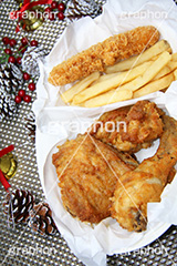 CHRISTMASチキン,クリスマスチキン,チキン,フライドチキント,フライ,鶏,もも,ジューシー,揚げ,ファーストフード,ファストフード,あつあつ,熱々,アツアツ,洋食,サクサク,クリスマス,季節感,イベント,グルメ,冬,パーティー,party,chicken,行事,脂,脂質,肉