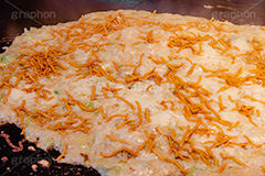 もんじゃ焼き,もんじゃ,スナック,ラーメンスナック,おこげ,焼き,東京名物,粉もん,小麦粉,ソウルフード,日本料理,日本食,和食,ツマミ,つまみ,鉄板,アツアツ,あつあつ,熱々,湯気,つまみ,おつまみ,japan