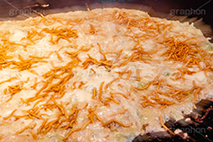 もんじゃ焼き,もんじゃ,スナック,ラーメンスナック,おこげ,焼き,東京名物,粉もん,小麦粉,ソウルフード,日本料理,日本食,和食,ツマミ,つまみ,鉄板,アツアツ,あつあつ,熱々,湯気,つまみ,おつまみ,japan