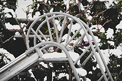 雪の積もった遊具,遊具,滑り台,すべり台,公園,遊び,子供,こども,雪,積もる,冬,寒い,積雪,snow,winter,フルサイズ撮影