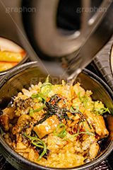 ひつまぶし,名古屋めし,ウナギ,釜めし,釜飯,うなぎ,鰻,蒲焼,かば焼き,土用の丑の日,土用,丑の日,夏,和食,日本食,日本料理,ごはん,ご飯,だし,出汁,薬味,ねぎ,ネギ,きざみのり,刻み海苔,わさび,ワサビ,スタミナ,性,季節感,照り,ツヤ,たれ,タレ,サマー,ソウルフード,summer,japan,rice,soulfood,フルサイズ撮影