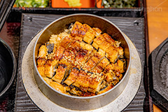 ひつまぶし,名古屋めし,ウナギ,釜めし,釜飯,うなぎ,鰻,蒲焼,かば焼き,土用の丑の日,土用,丑の日,夏,和食,日本食,日本料理,ごはん,ご飯,スタミナ,性,季節感,照り,ツヤ,たれ,タレ,ごま,胡麻,ゴマ,サマー,ソウルフード,summer,japan,rice,soulfood,フルサイズ撮影