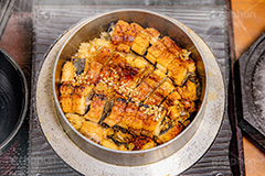 ひつまぶし,名古屋めし,ウナギ,釜めし,釜飯,うなぎ,鰻,蒲焼,かば焼き,土用の丑の日,土用,丑の日,夏,和食,日本食,日本料理,ごはん,ご飯,湯気,スタミナ,性,季節感,照り,ツヤ,たれ,タレ,ごま,胡麻,ゴマ,サマー,ソウルフード,summer,japan,rice,soulfood,フルサイズ撮影