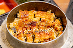 ひつまぶし,名古屋めし,ウナギ,釜めし,釜飯,うなぎ,鰻,蒲焼,かば焼き,土用の丑の日,土用,丑の日,夏,和食,日本食,日本料理,ごはん,ご飯,スタミナ,性,季節感,照り,ツヤ,たれ,タレ,ごま,胡麻,ゴマ,サマー,ソウルフード,summer,japan,rice,soulfood,フルサイズ撮影