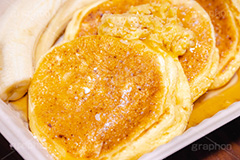 リコッタチーズのパンケーキ,ホットケーキ,パンケーキ,スイーツ,バター,菓子,甘,焼き,料理,シロップ,フライパン,リコッタチーズ,バナナ,デザート,おやつ,グルメ,お菓子,カフェ,cafe,butter,sweet,cheese,フルサイズ撮影