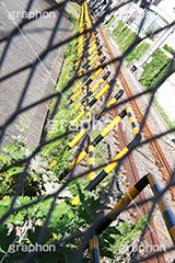 線路とフェンス,線路,せんろ,鉄道,電車線路,レール,枕木,道床,軌道,盛り土,路盤,橋梁,電車/鉄道,train,事故,事件,遅延,ニュース