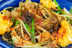 チャプチェ,雑菜,春雨,朝鮮料理,春雨,はるさめ,ニラ,キクラゲ,きくらげ,たまご,卵,炒め,もやし,モヤシ,豚肉,油,唐辛子,辛い,こってり,コッテリ,つまみ,おつまみ,総菜,お惣菜,韓国グルメ