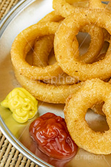 オニオンリング,フライドオニオン,オニオンフライ,フライ,オニオン,たまねぎ,タマネギ,玉ねぎ,揚げ,ファーストフード,ファストフード,リング,洋食,さくさく,サクサク,油,おやつ,つまみ,おつまみ,ring,onion