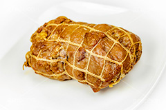 チャーシュー,おつまみチャーシュー,つまみ,おつまみ,焼き豚,焼豚,煮豚,ブロック肉,ポーク,肉,豚肉,脂,タレ,タコ糸,惣菜,お惣菜,おかず,フルサイズ撮影