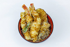 天丼,天どん,天ぷら,てんぷら,丼,どんぶり,天ぷらの盛り合わせ,天麩羅,和食,日本食,揚げ物,盛り合わせ,盛合せ,えび天,海老天,えび,エビ,海老,キス,さつま芋,サツマイモ,ししとう,シシトウ,椎茸,シイタケ,しいたけ,かき揚げ,japan,フルサイズ撮影